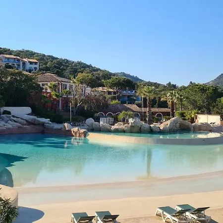 Les restanques du Golfe de SAINT TROPEZ, résidence Pierre et Vacances Grimaud Exterior foto